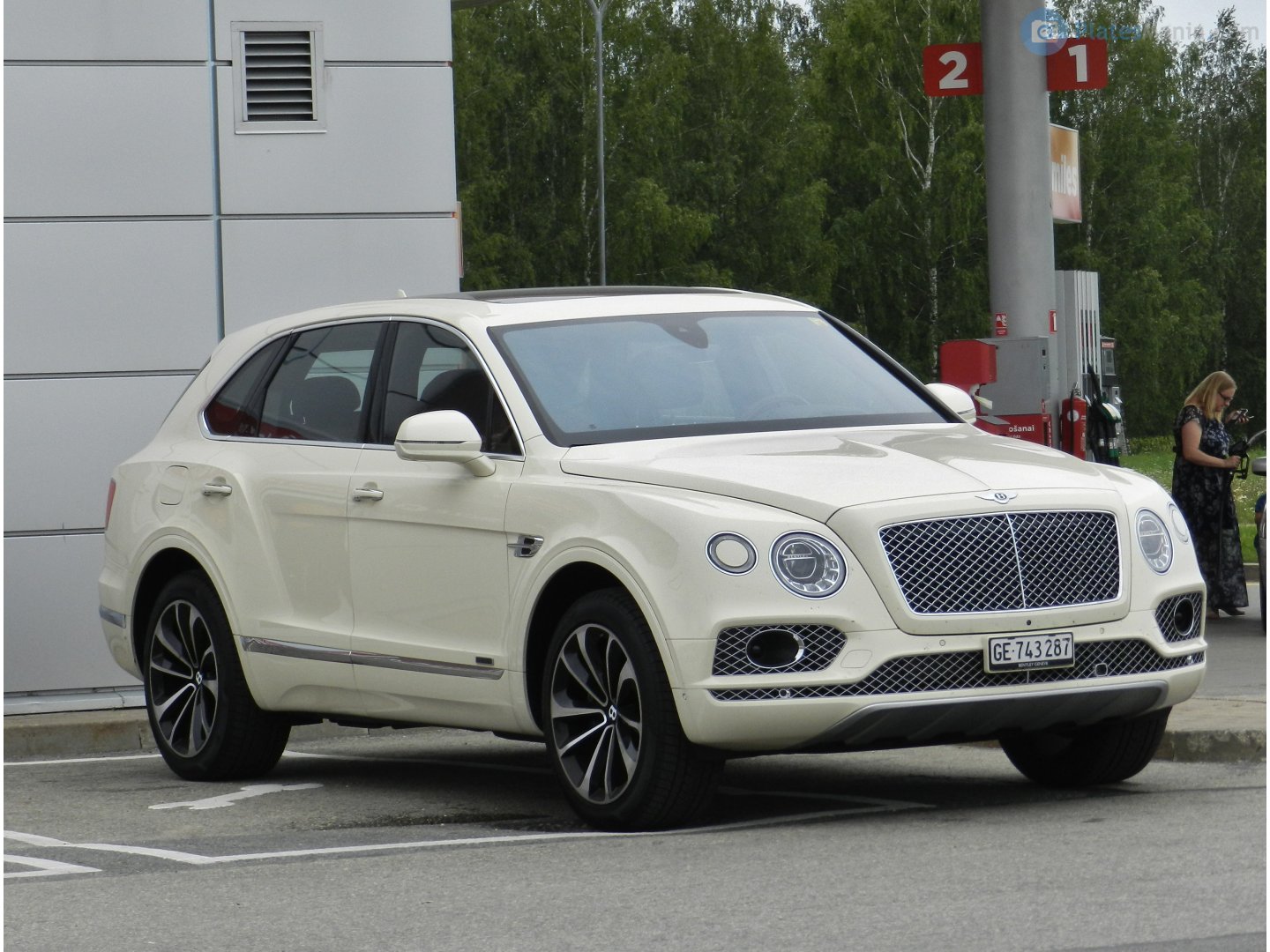 GE 743287, Bentley Bentayga 1st gen (PL71), 2016–2020