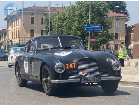 HM JB 2H, Aston Martin DB2/4