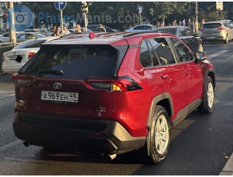 а969ен49, Toyota RAV4