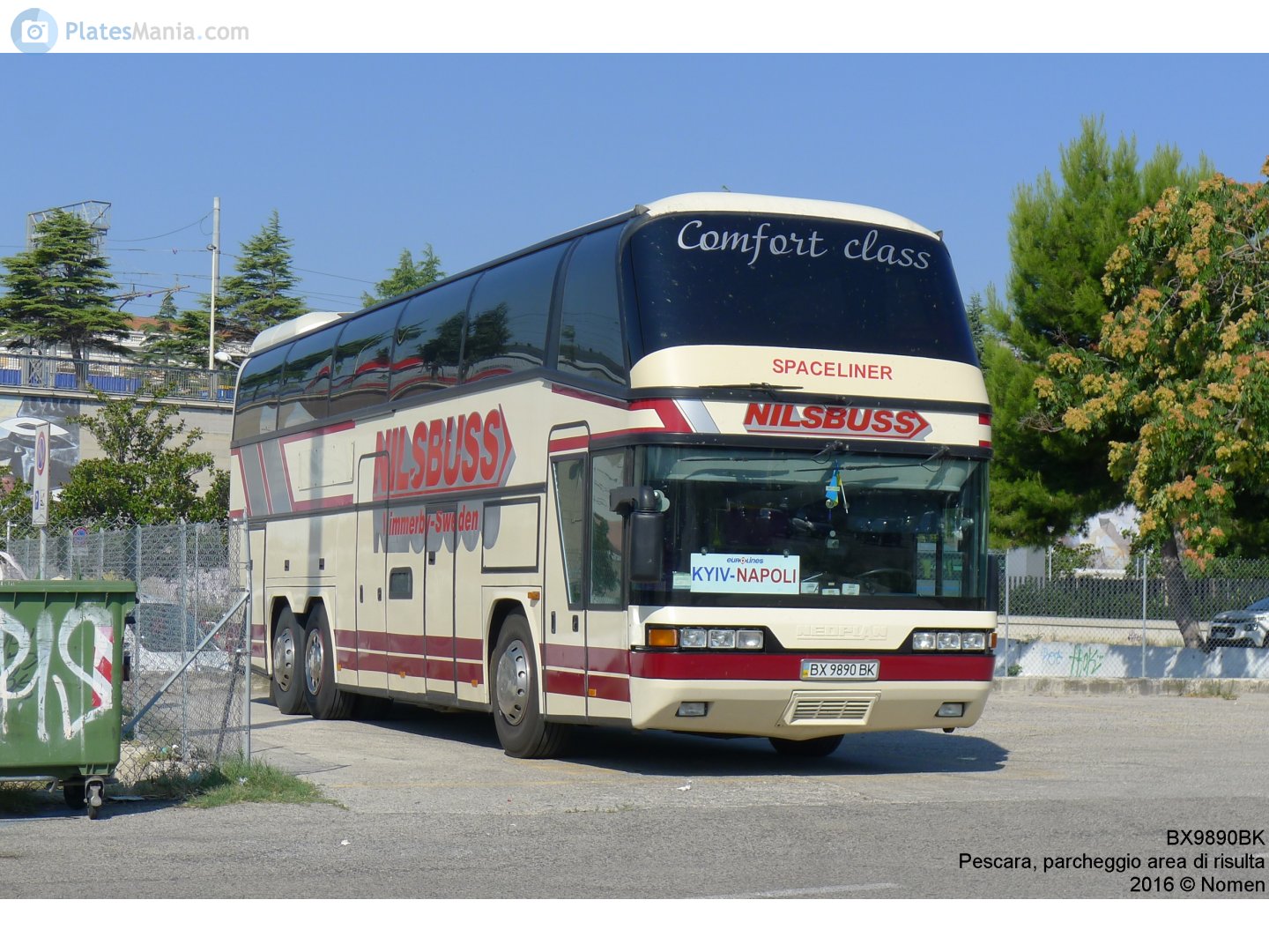 BX 9890 BK, Neoplan Spaceliner 