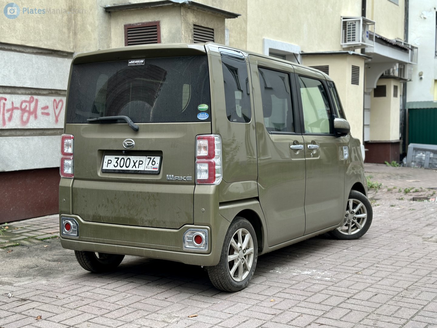 р 300 хр 76, Daihatsu Wake 1st gen (LA700), 2014–2022