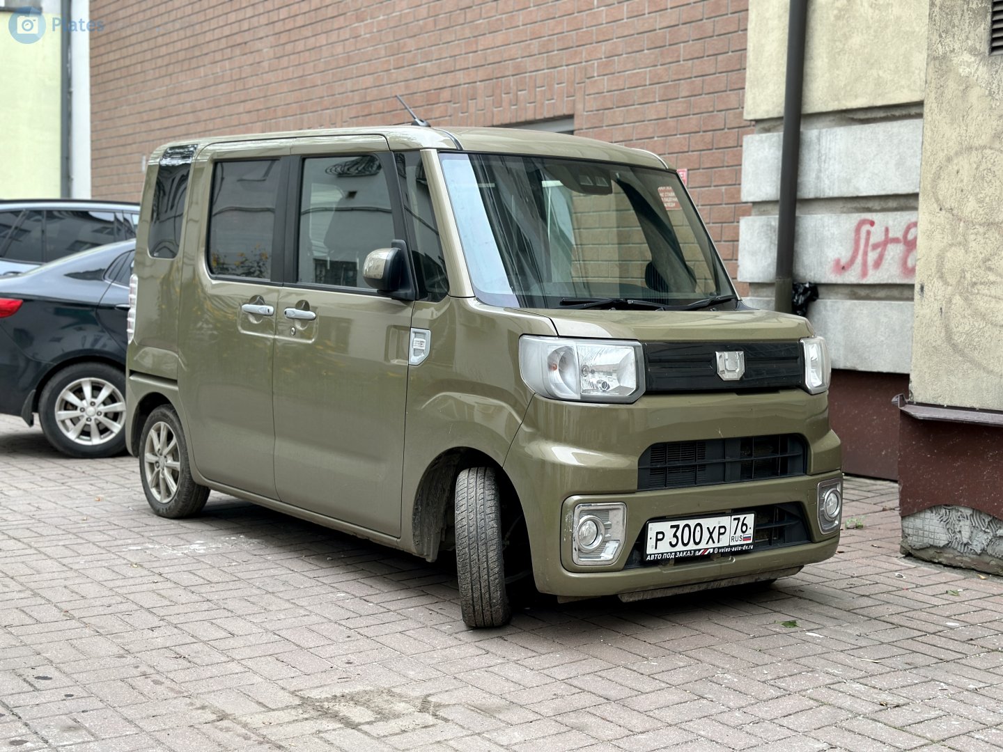 р 300 хр 76, Daihatsu Wake 1st gen (LA700), 2014–2022