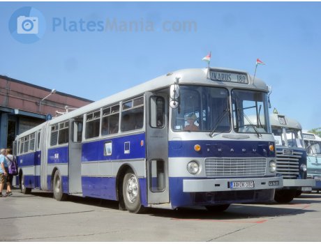 AA IK-180, Ikarus 180