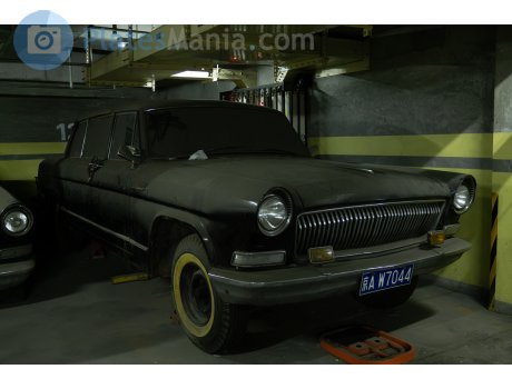 京A·W7044, Hongqi CA770