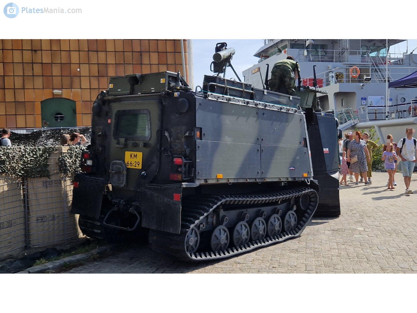 KM-66-29, Hägglunds Bandvagn 206 