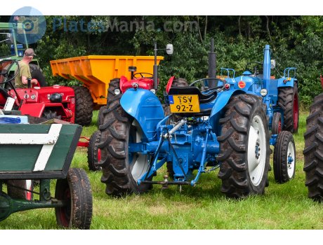 TSV-92-Z, Fordson Super Dexta