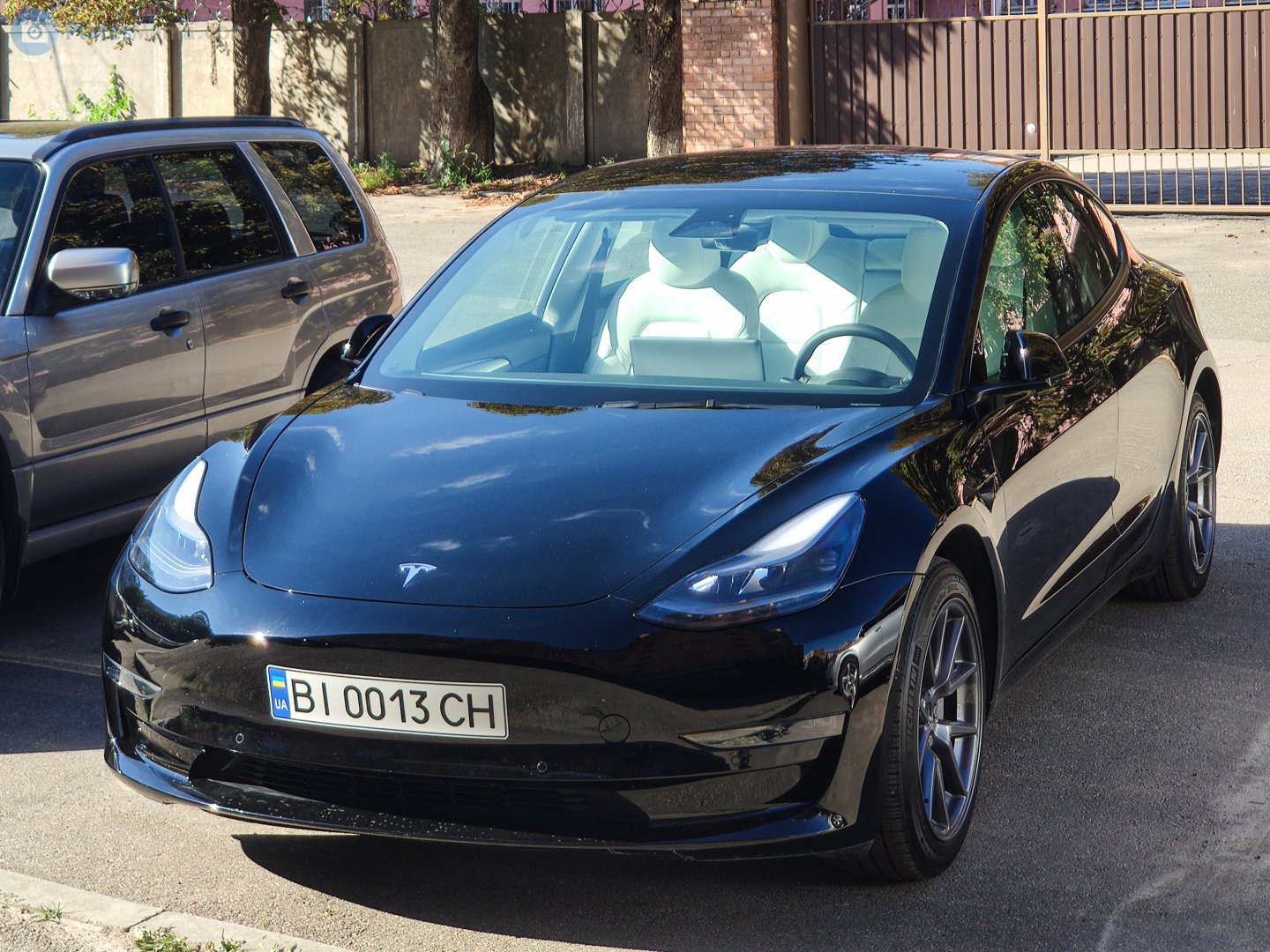 BI 0013 CH, Tesla Model 3 1st gen (5YJ3), 2017–2023