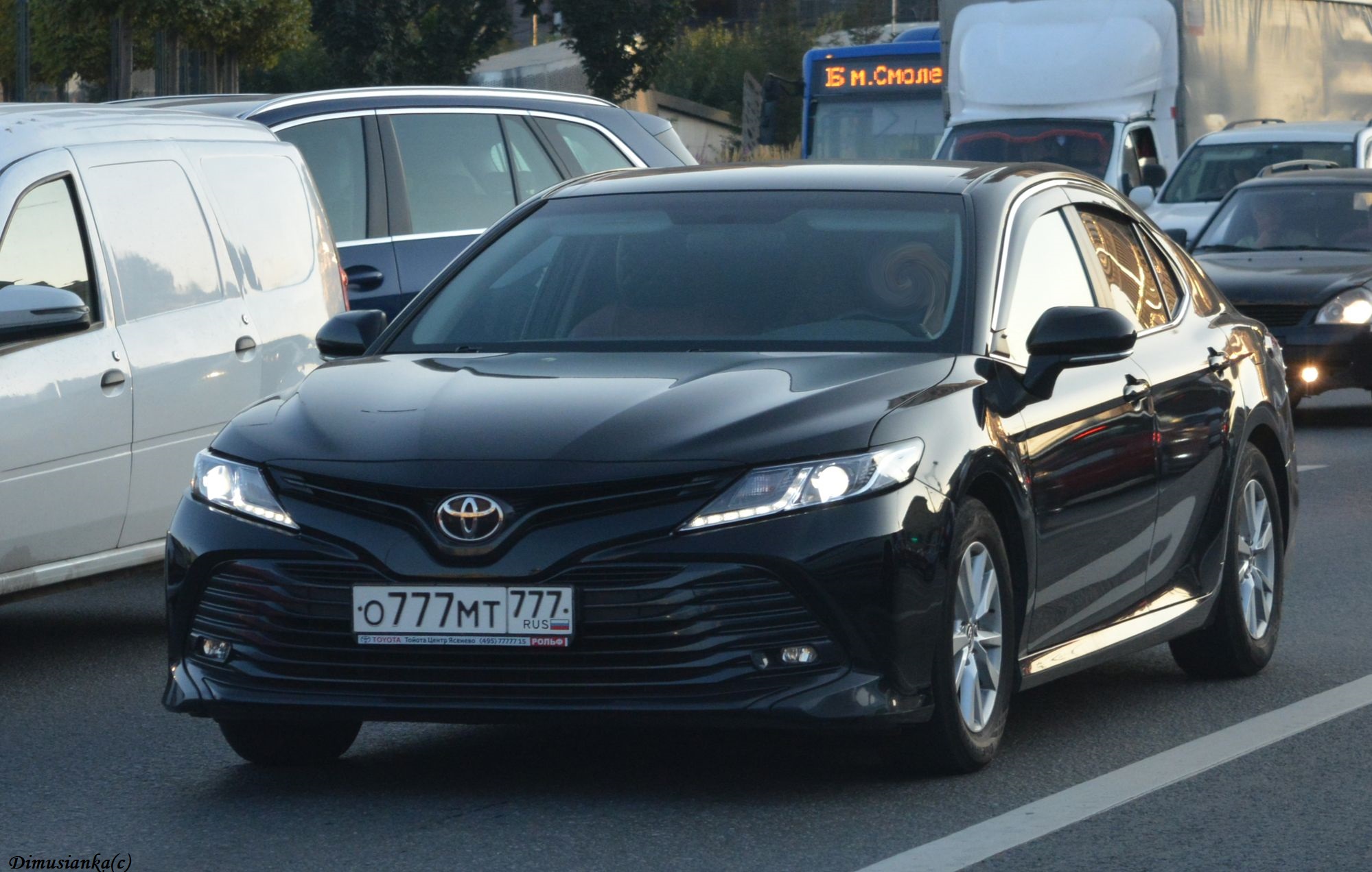 о 777 мт 777, Toyota Camry 8th gen (XV70), 2017–
