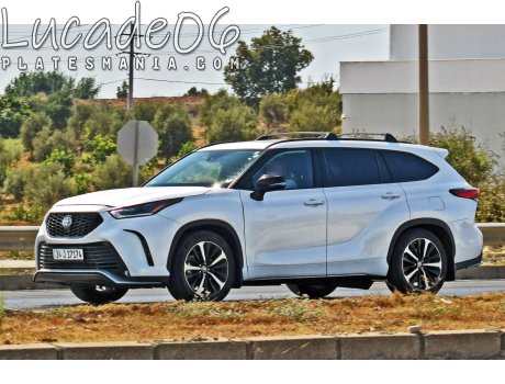 24 J 17174, Toyota Highlander