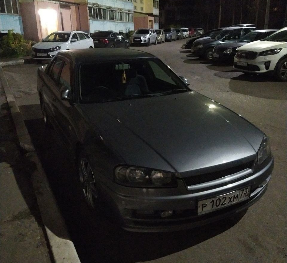 р 102 хм 73, Nissan Skyline 10th gen Sedan (R34), 1998–2001