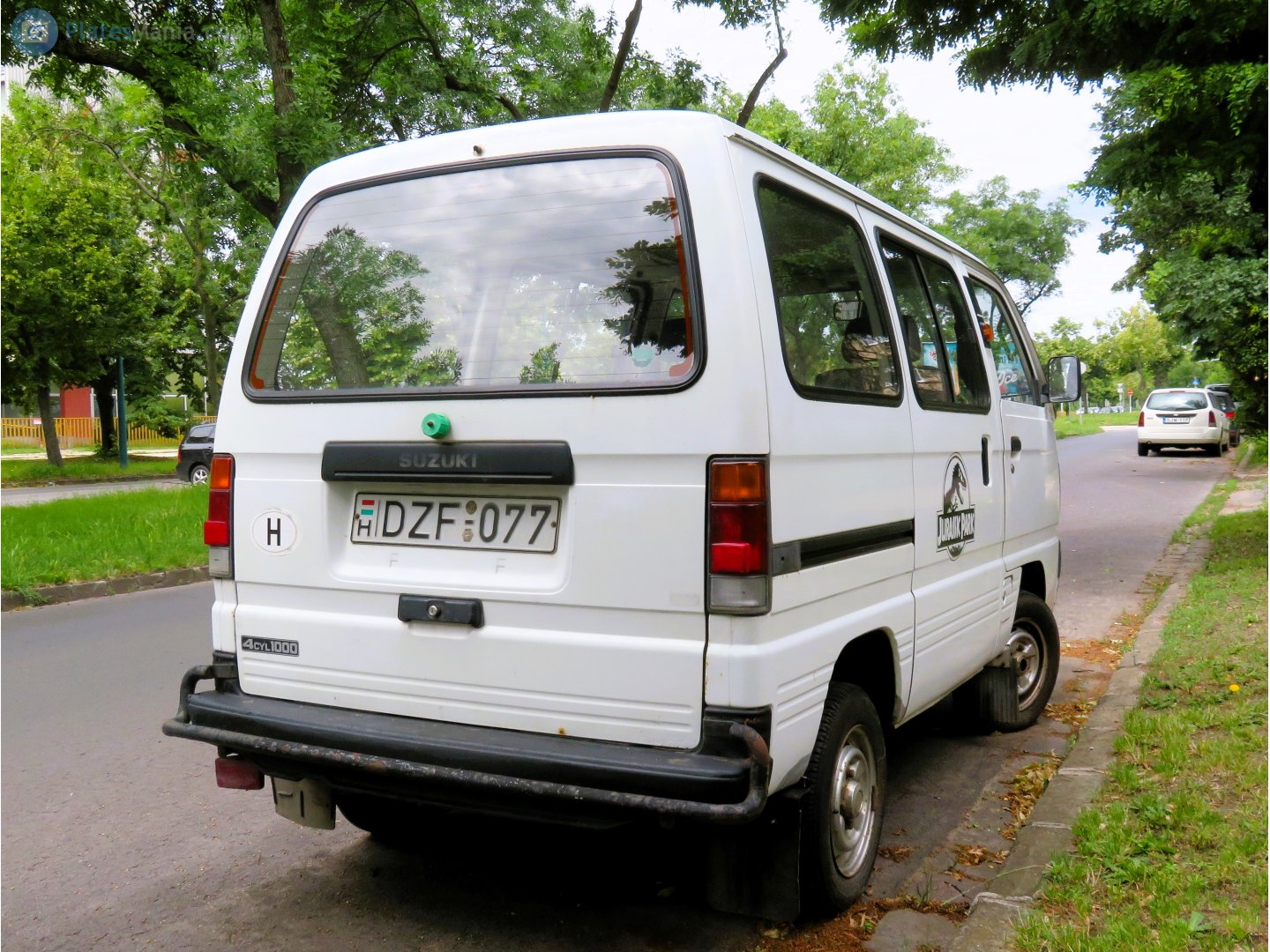 DZF-077, Suzuki Carry 8th gen (Super Carry) Van, 1st facelift, 1988–2014
