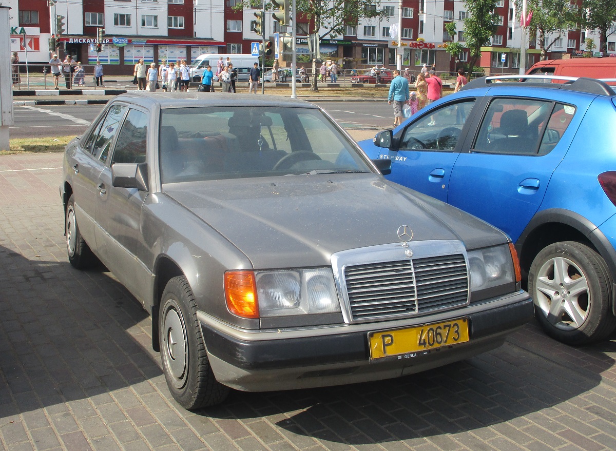 P 40673, Mercedes-Benz E-Klasse 1st gen Sedan (W124), 1984­–1995