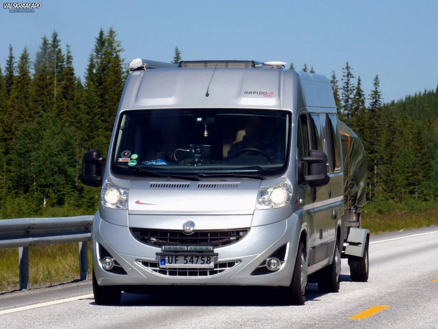 UF 54758, Rapido Serie Van 