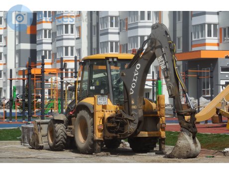 9733 ку 23, Volvo BL-Series