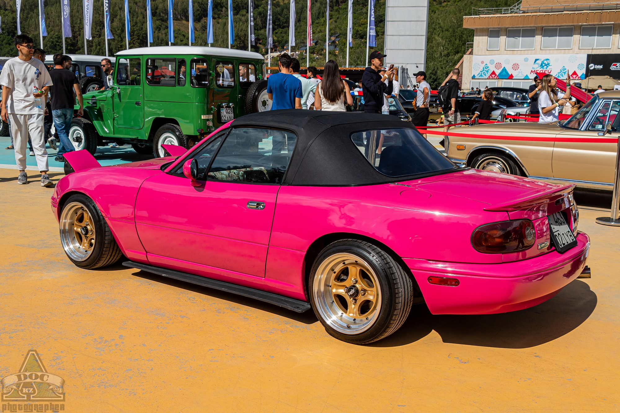 463 IYB 02, Eunos Roadster 