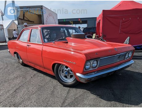 JUE 762D, Vauxhall Cresta