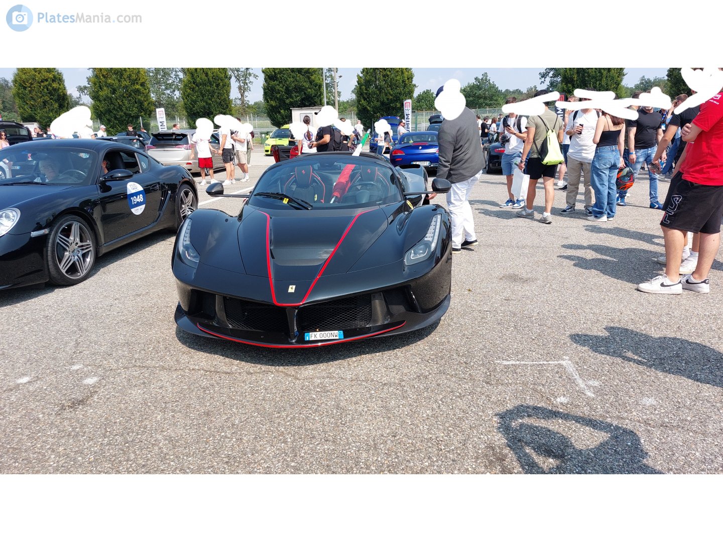 FK 000 NW, Ferrari LaFerrari 1st gen Aperta (F150), 2016–2018