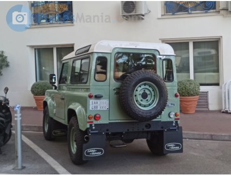 ‎٤٨٨‎ ‎ع ع ع‎ / 488 EEE, Land Rover Defender