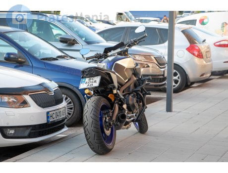 BC 6048 AB, Yamaha FZ