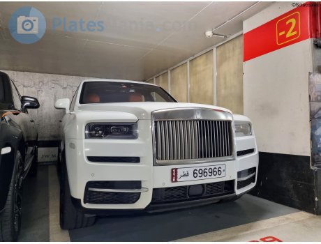 696966, Rolls-Royce Cullinan