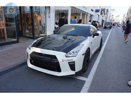 880409, Nissan GT-R
