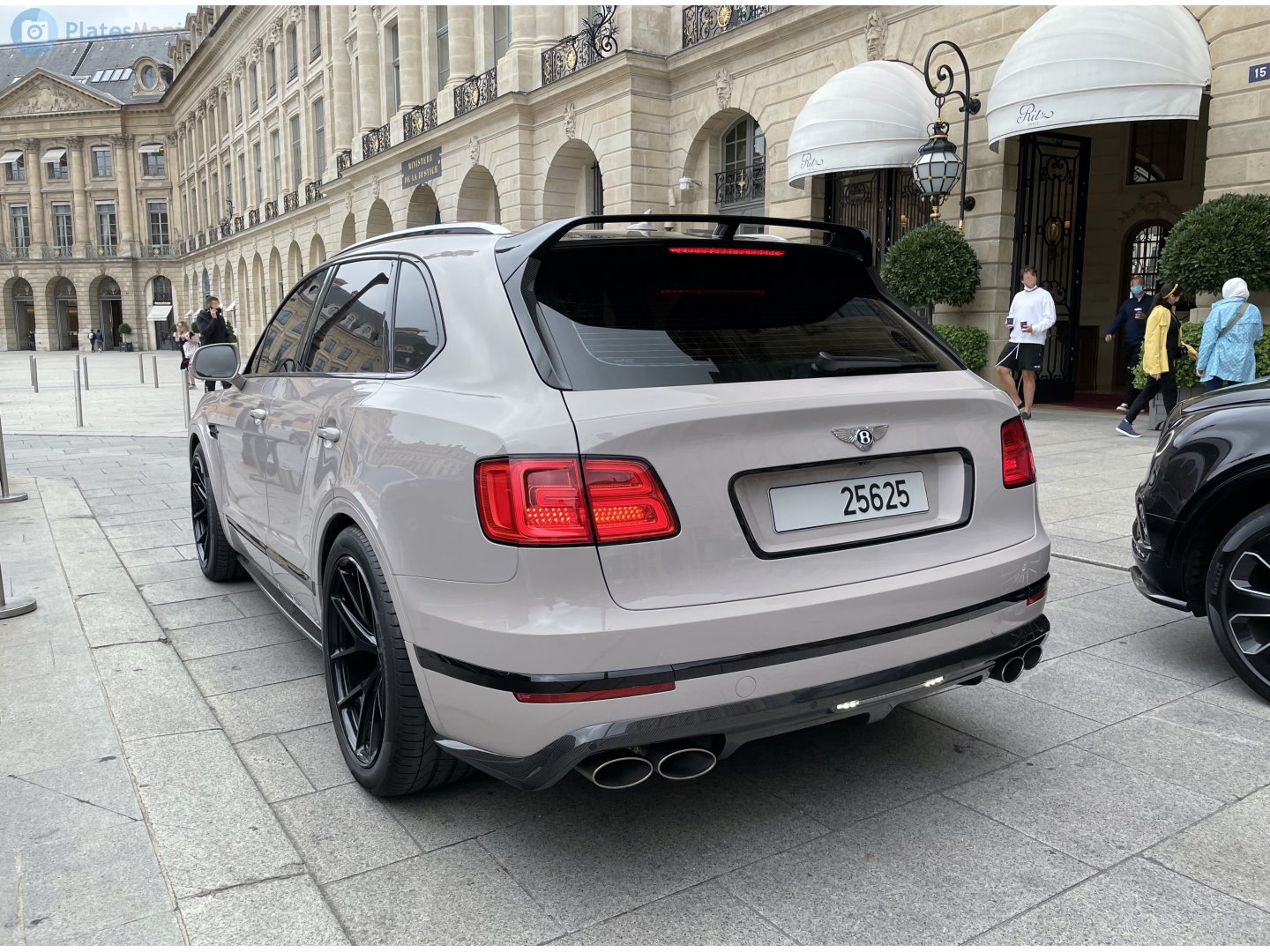 25625, Bentley Bentayga 1st gen (PL71), 2016–2020