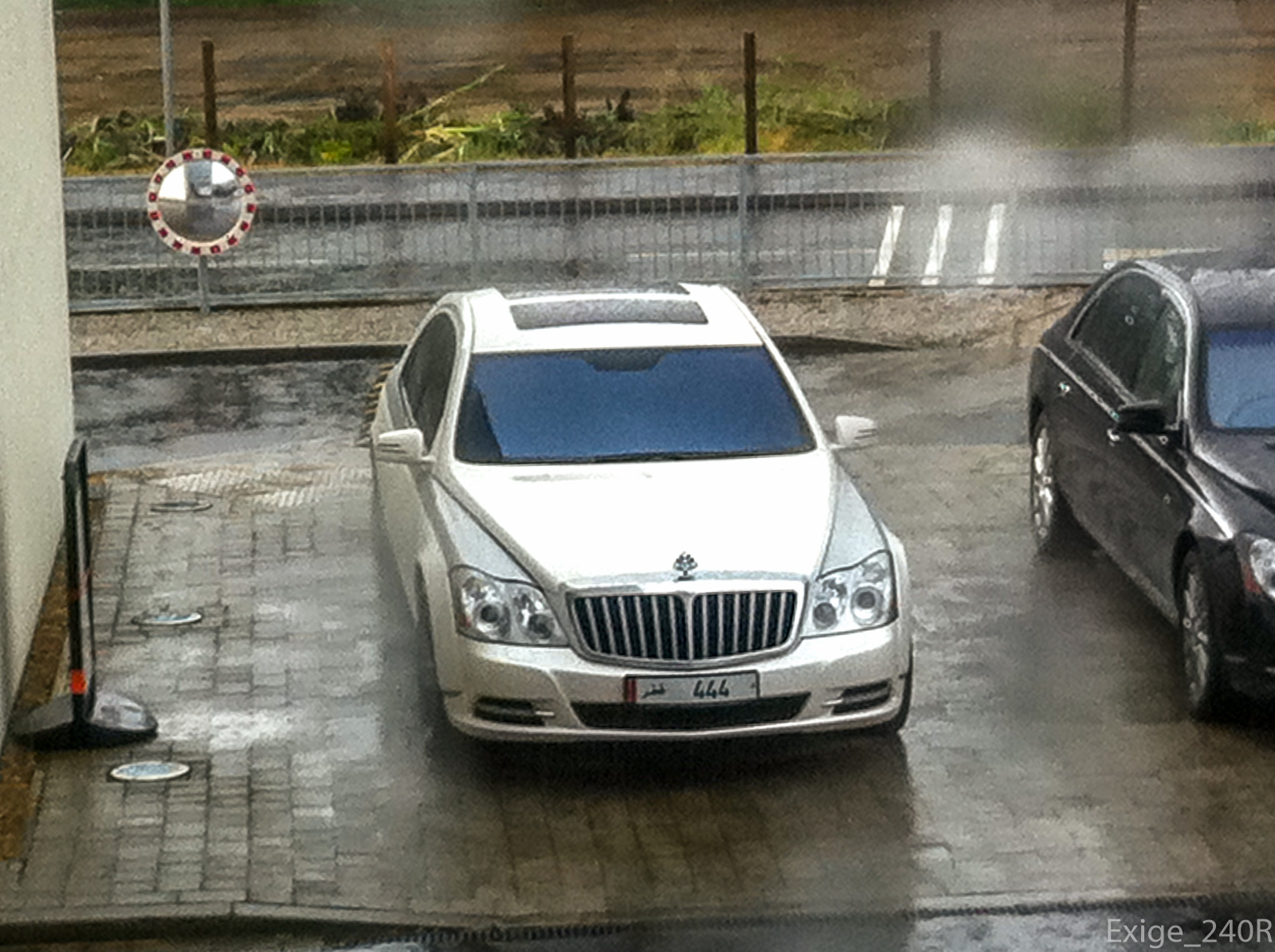 444, Maybach 57 1st gen (W240), 2002–2012
