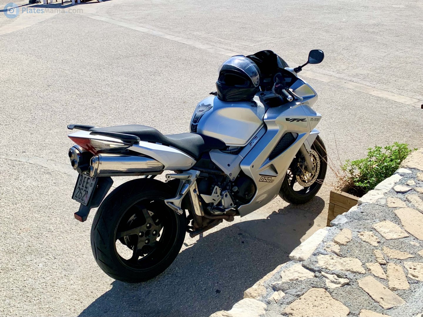 BEE-262, Honda VFR Series 6th gen VFR800VTEC (RC46), 2002–2013