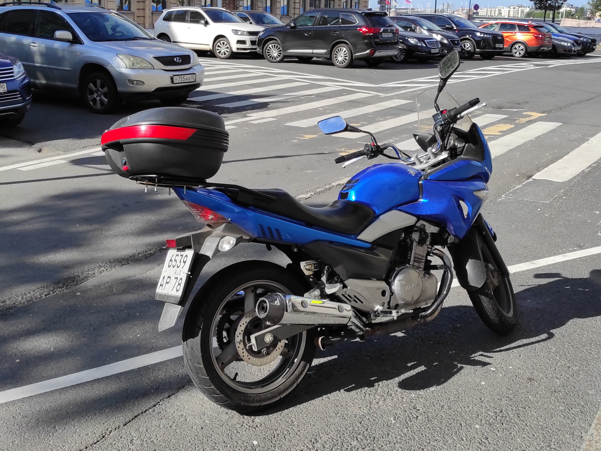 6539 ар 78, Suzuki GW250 / GSR250 