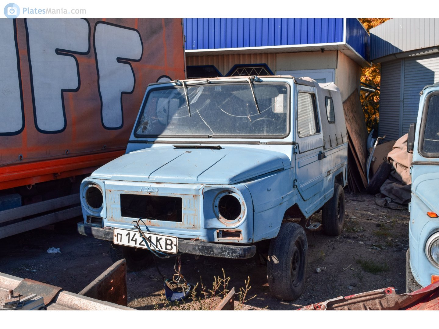 п 1421 КВ, LuAZ 969М 