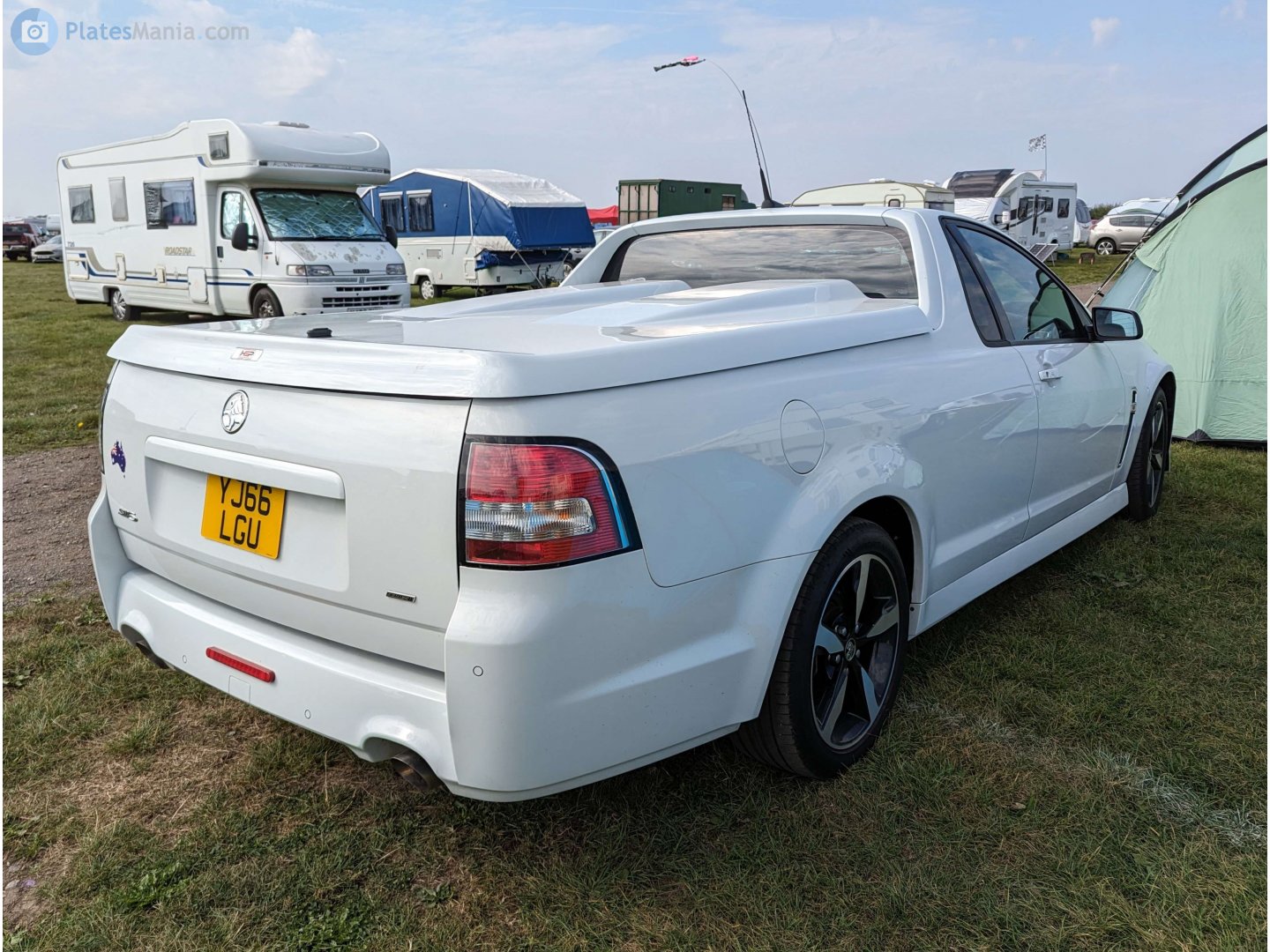 YJ66LGU, Holden Ute 8th gen (VE/VF), 2007–2017