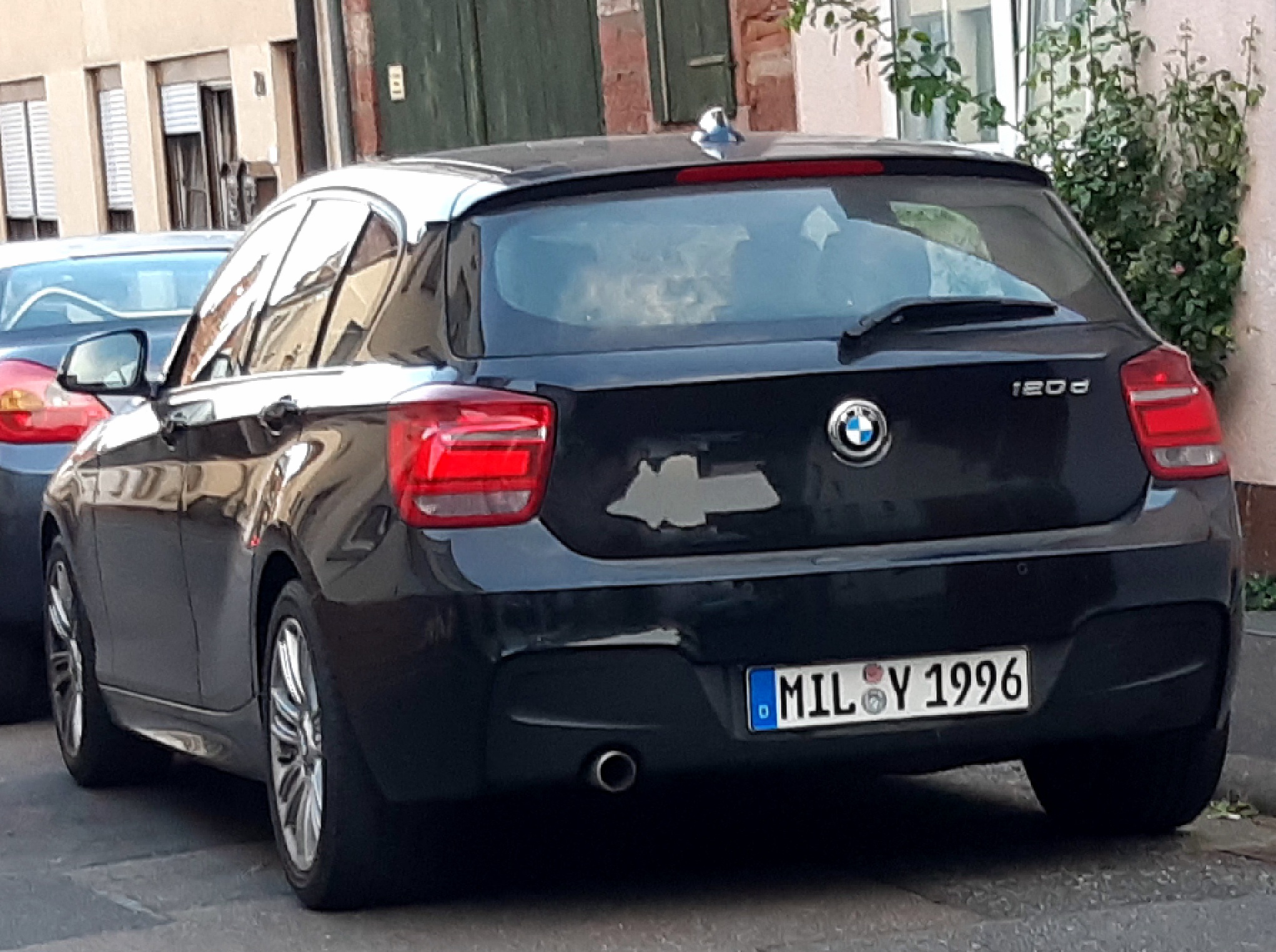 MIL Y 1996, BMW 1 Series 2nd gen 5-door Hatch (F20), 2012–2015