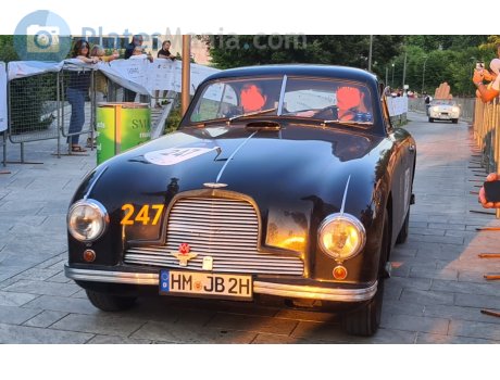 HM JB 2H, Aston Martin DB2/4