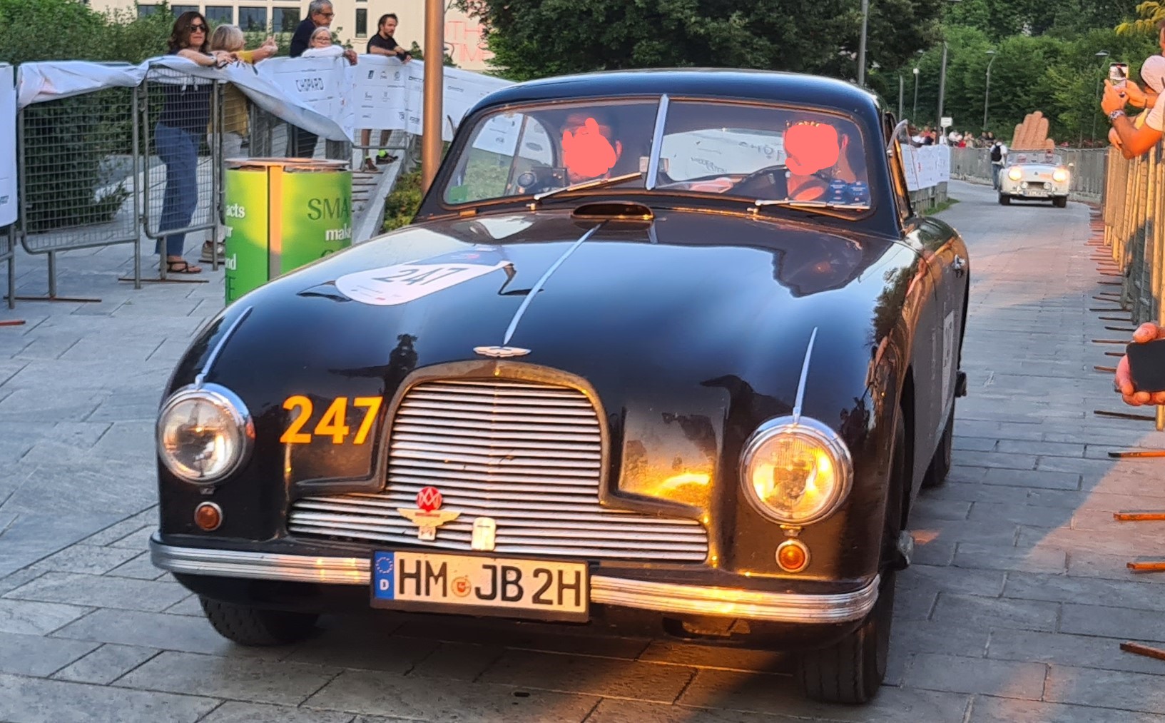 HM JB 2 H, Aston Martin DB2/4 