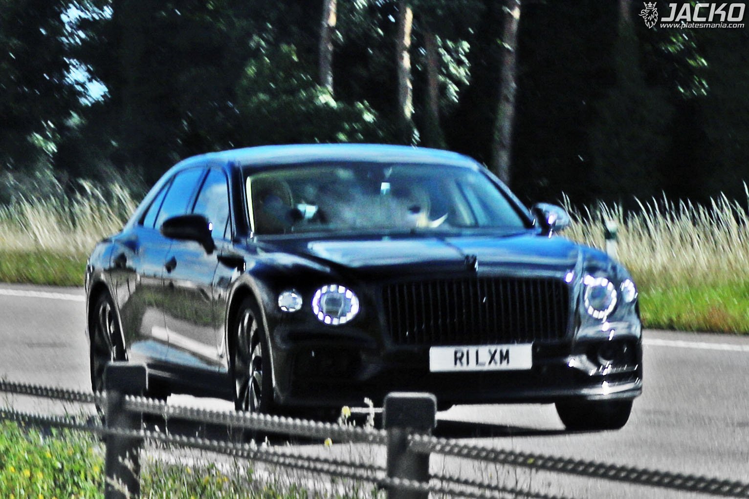 R1LXM, Bentley Flying Spur 3rd gen (MSB), 2019–2024