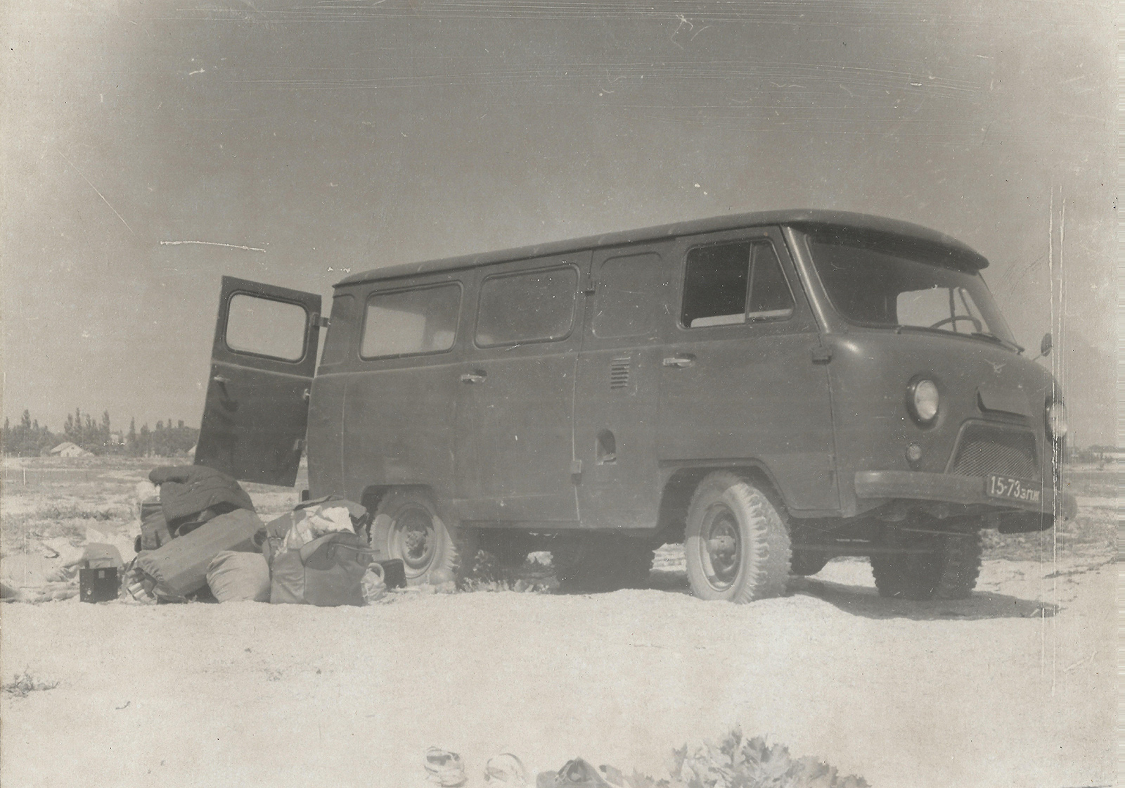 1573 ЗПЖ, UAZ 451 