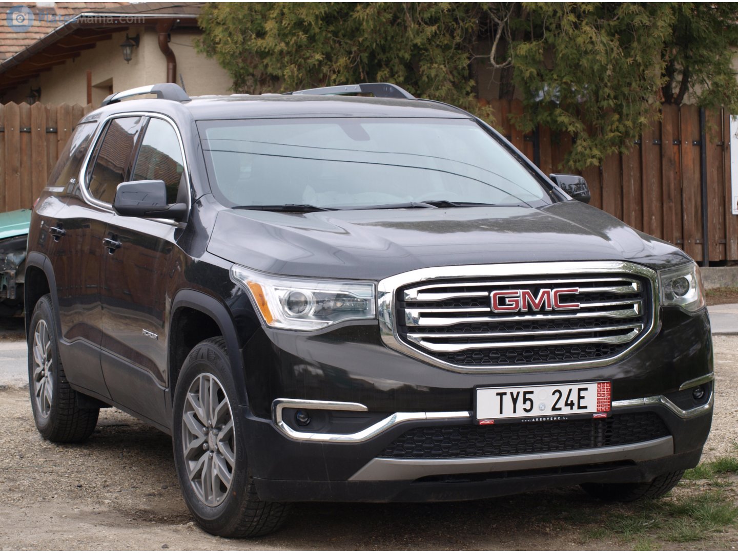 TY5 24E, GMC Acadia 2nd gen (C1XX), 2016–2019