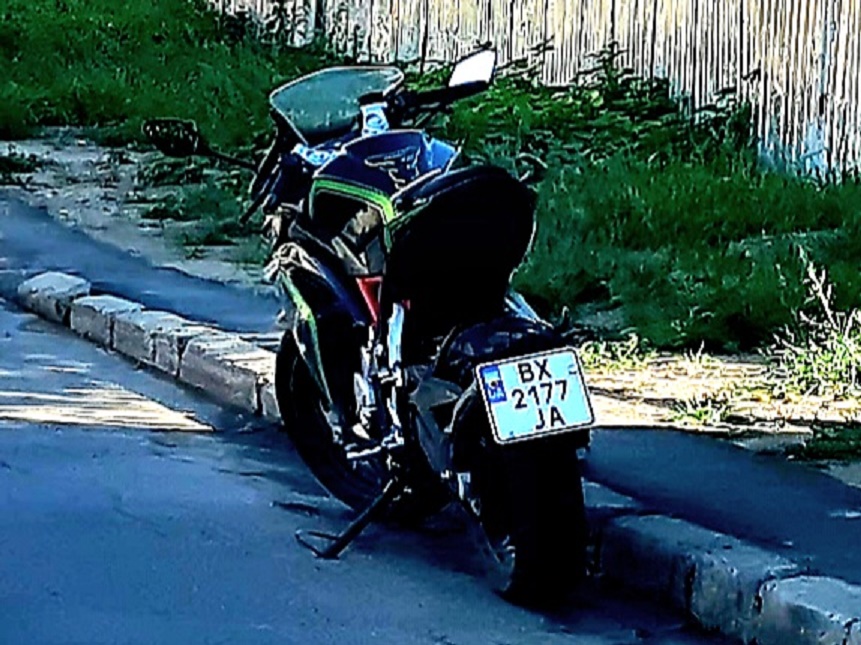 BX 2177 JA, Loncin LX 