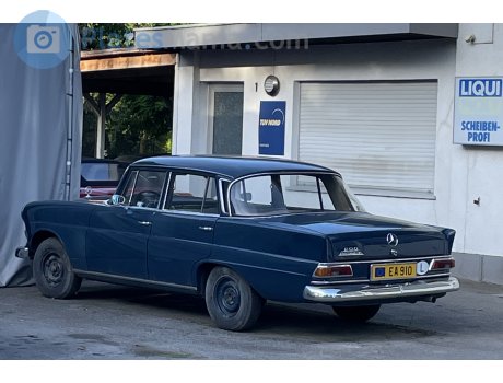 EA 910, Mercedes-Benz E-Klasse