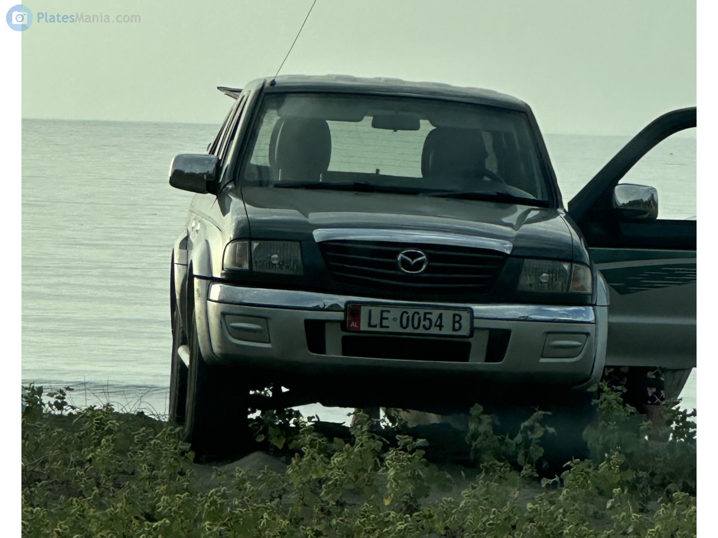 LE 0054 B, Mazda B-Series 5th gen (UN), 1998–2006 (–2009 for NA-market)