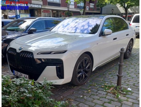 VIE PL 44, BMW i7