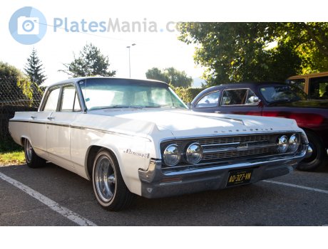 AQ-327-VN, Oldsmobile 88