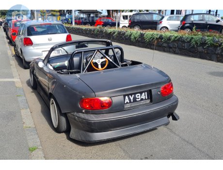 AY 941, Eunos Roadster
