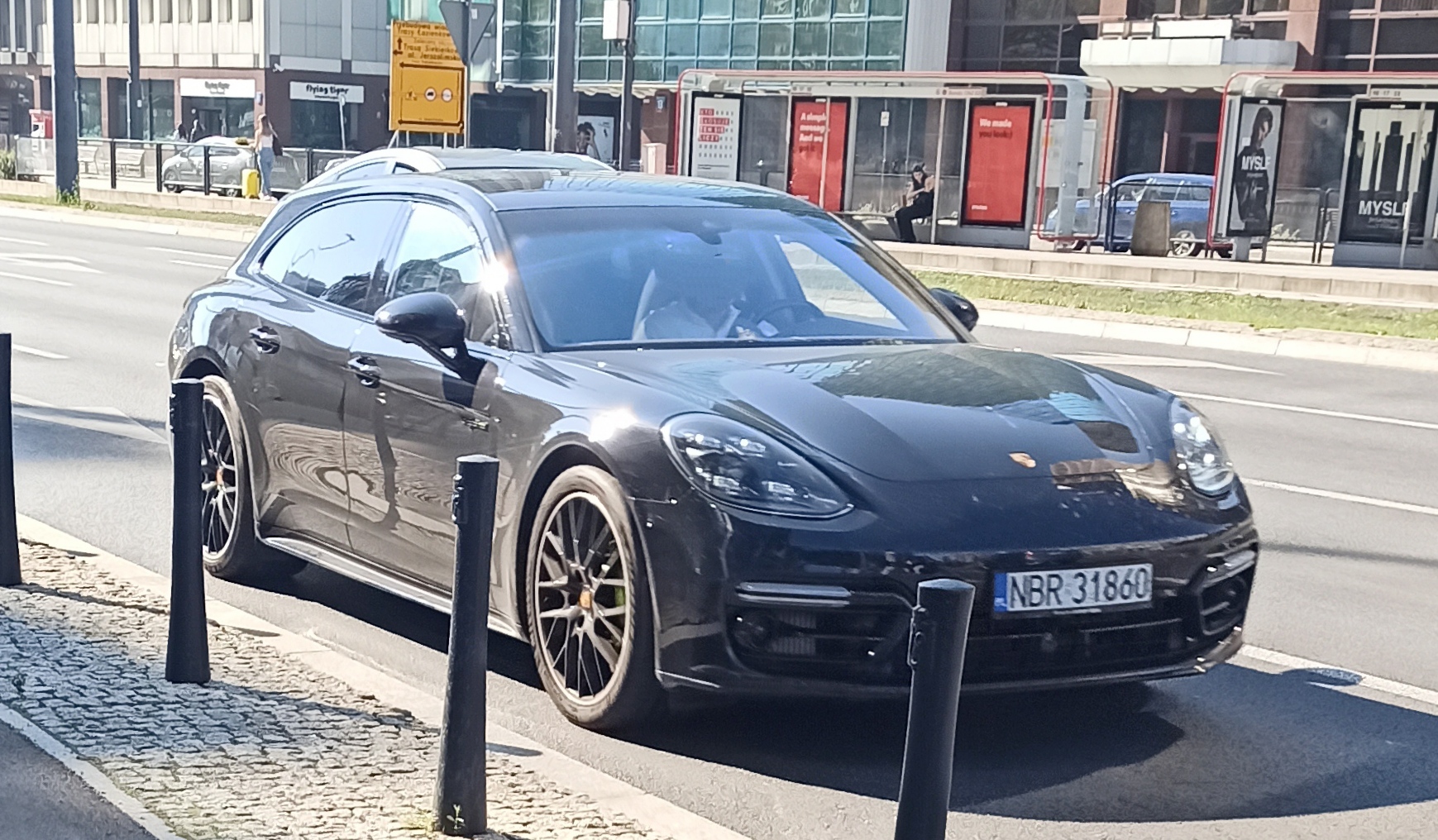 NBR 31860, Porsche Panamera 2nd gen Sport Turismo (971), 2017–2023