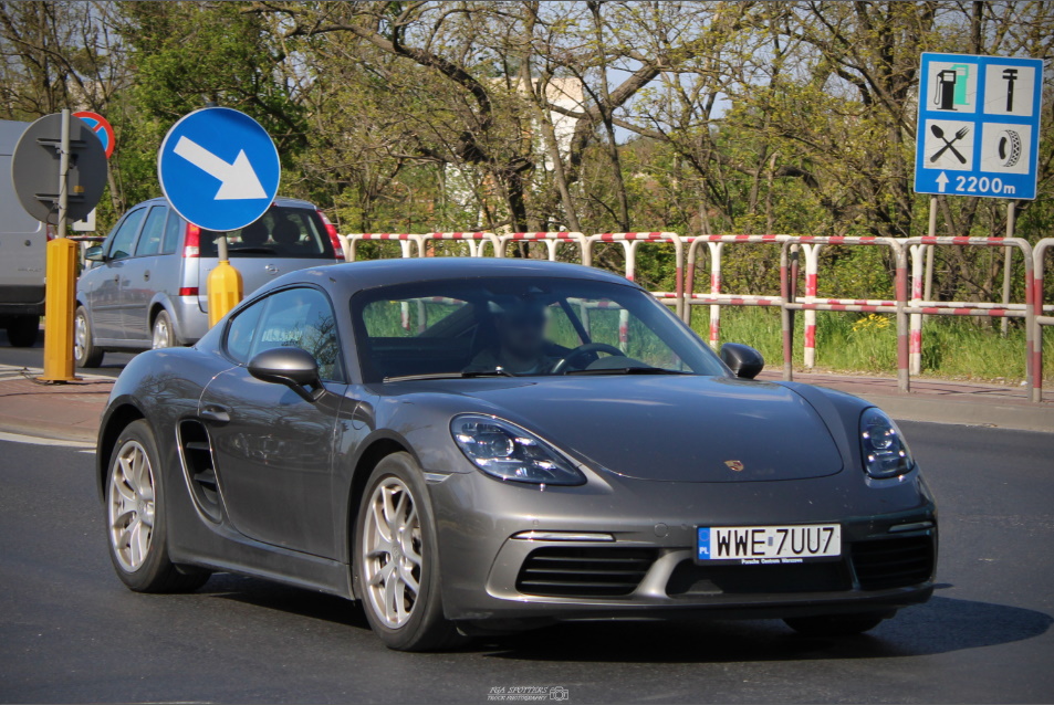 WWE 7UU7, Porsche Cayman 3rd gen 718 Cayman (982C), 2016–