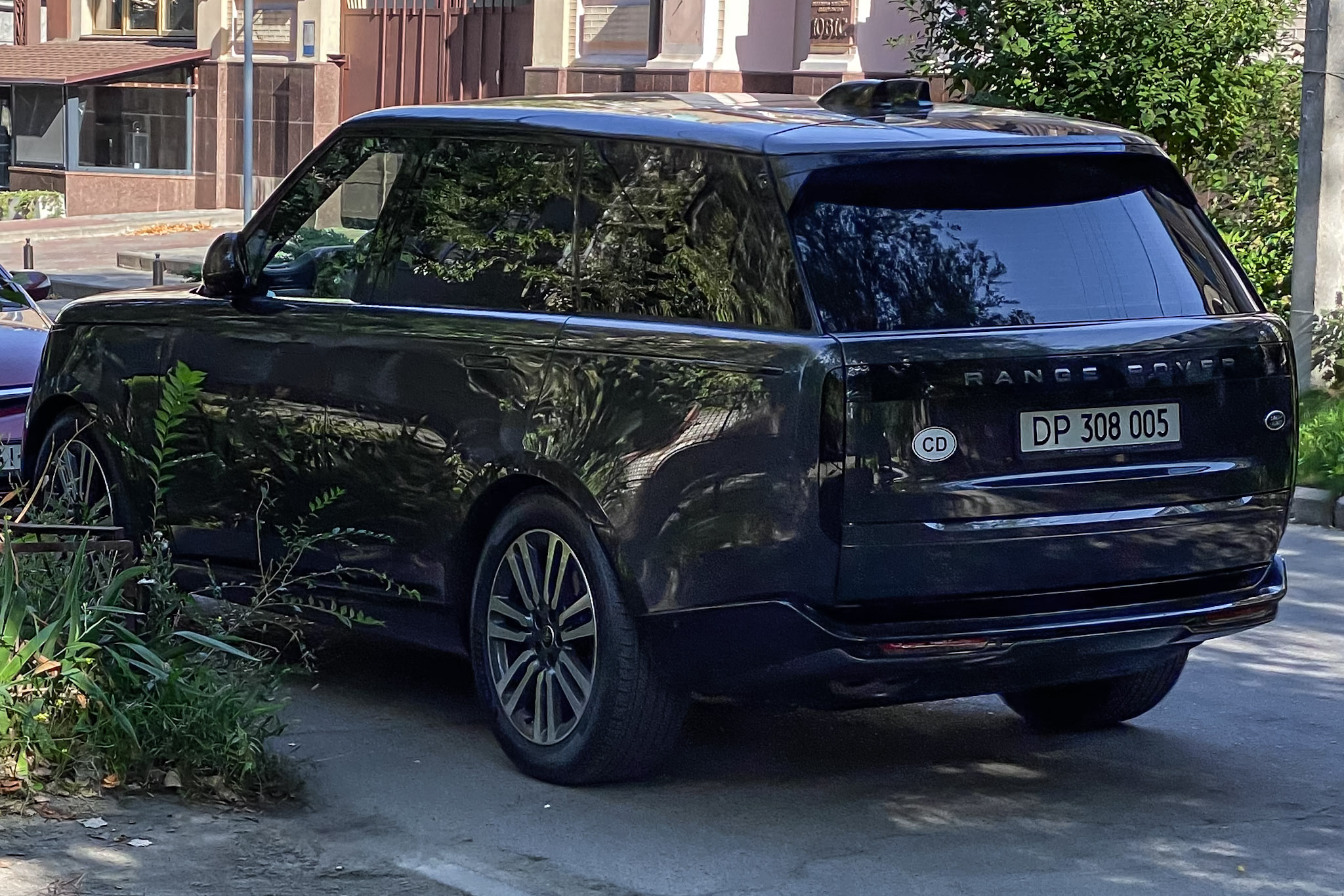 DP 308 005, Land Rover Range Rover 5th gen (L460), 2022–