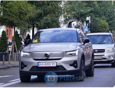 AA 8008 YY, Volvo C40