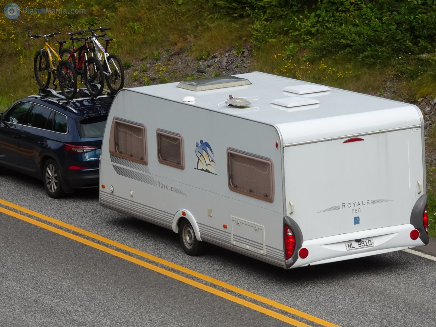 NL 9810, Knaus Royale 