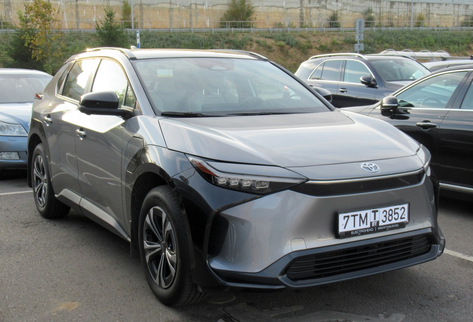 7TM T 3852, Toyota bZ4X 1st gen (EA10), 2022–