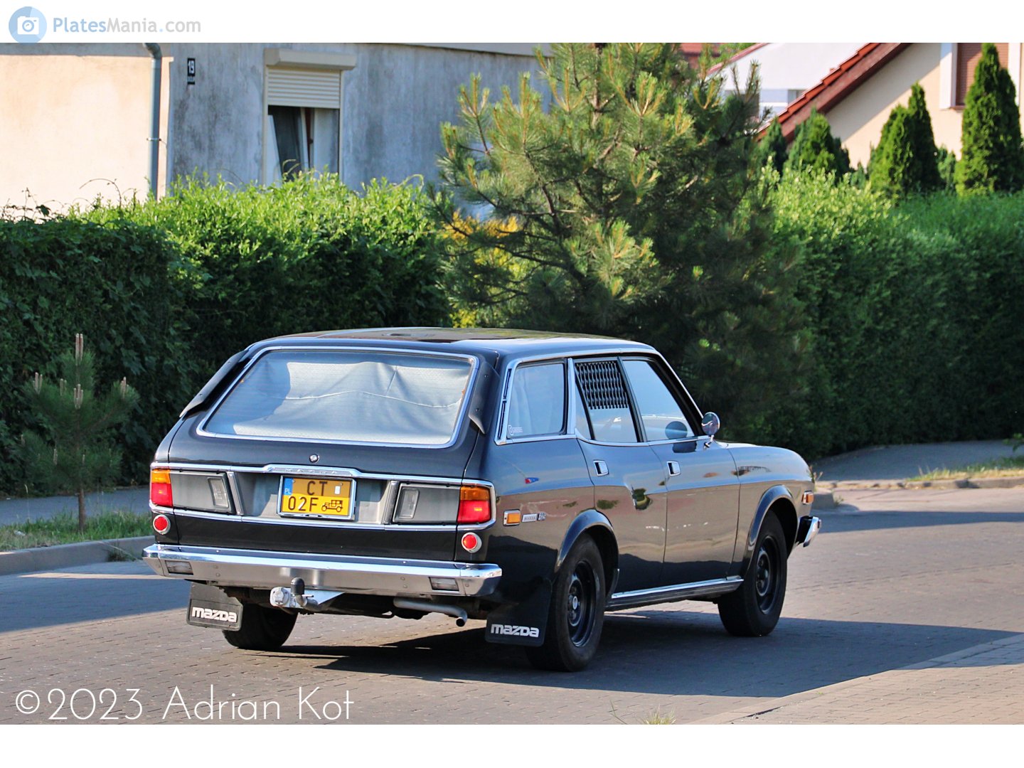 CT 02F, Mazda 929 1st gen Wagon (LA2), 1973–1978